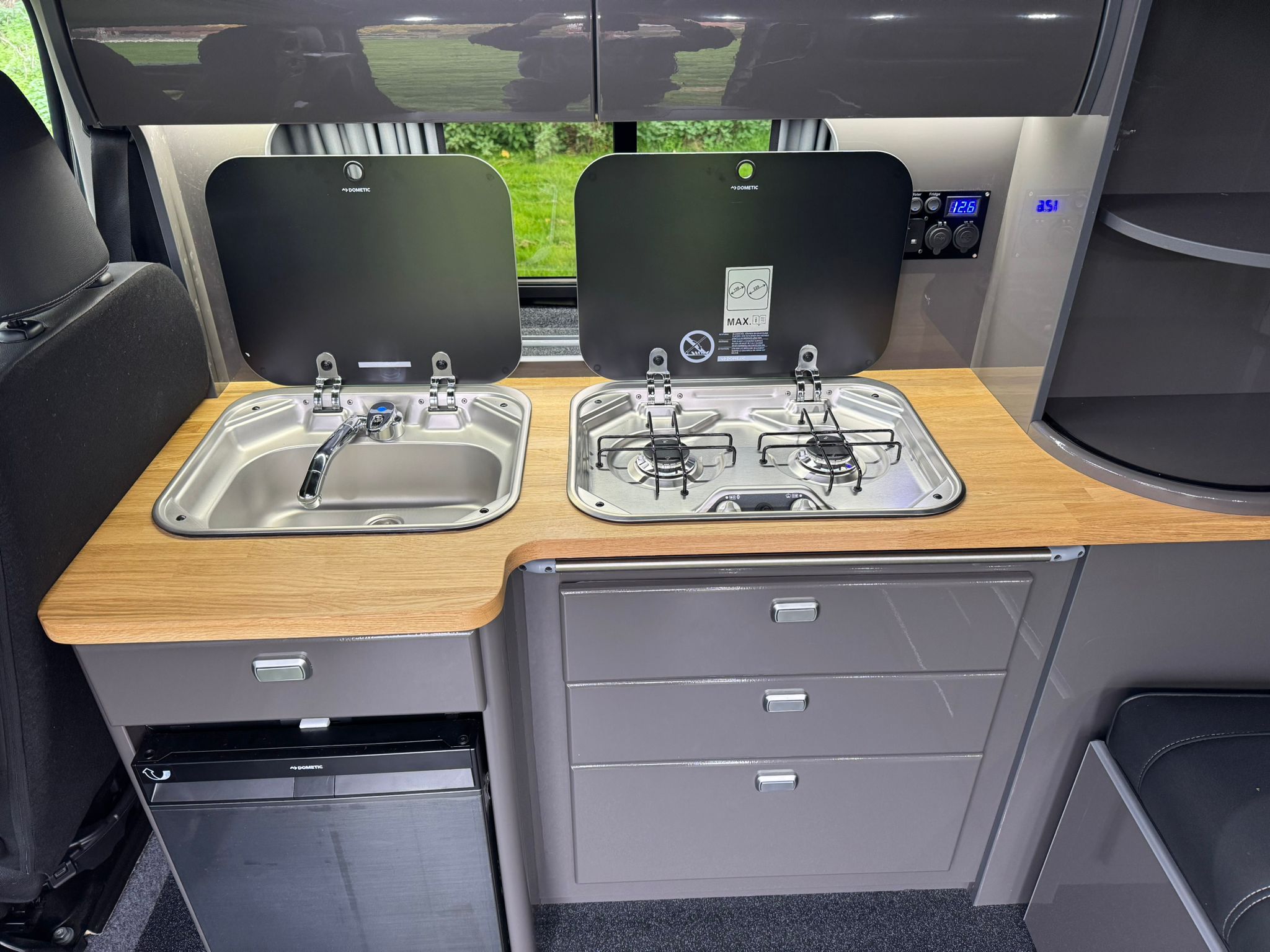 SOLD - Nissan Primastar Campervan 2023 Plate - Brand New Conversion - Image 8