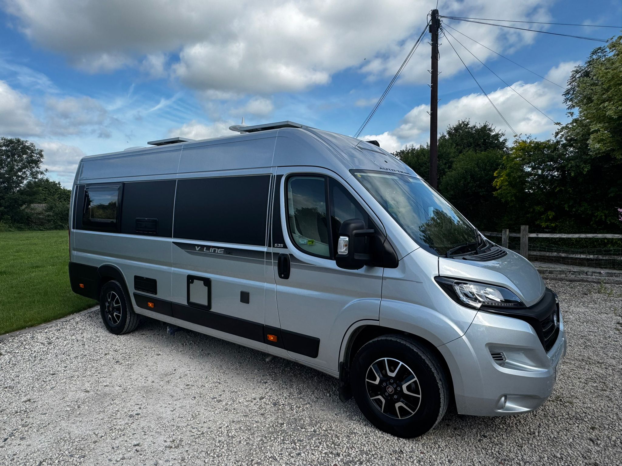 Auto-Trail 635 SE (2023 Plate) - Image 2